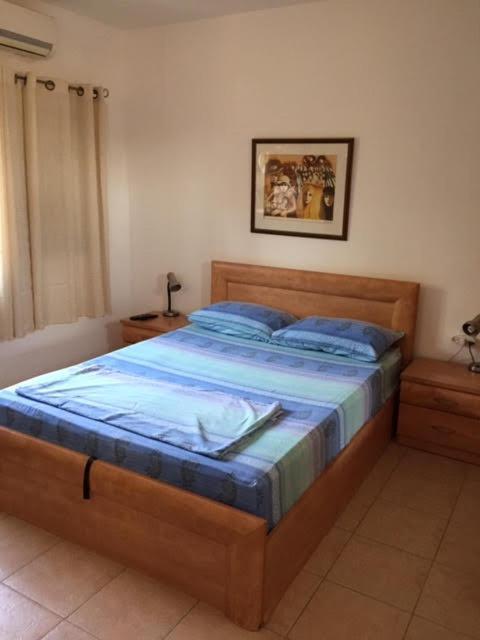 הבית של דרורי Neve Zohar Exterior foto