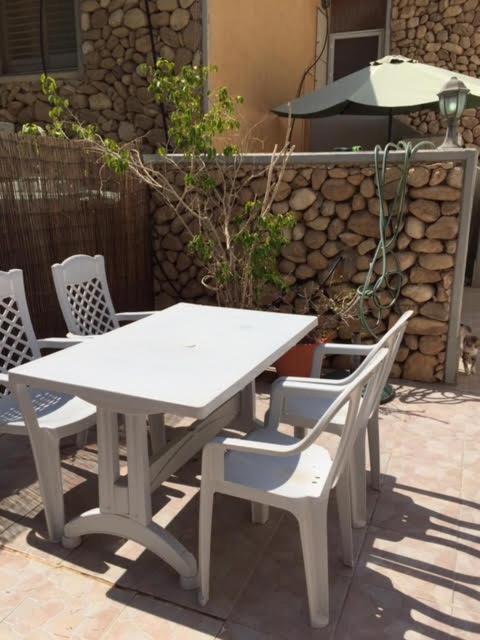 הבית של דרורי Neve Zohar Exterior foto
