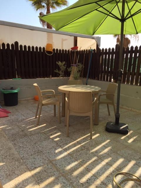 הבית של דרורי Neve Zohar Exterior foto